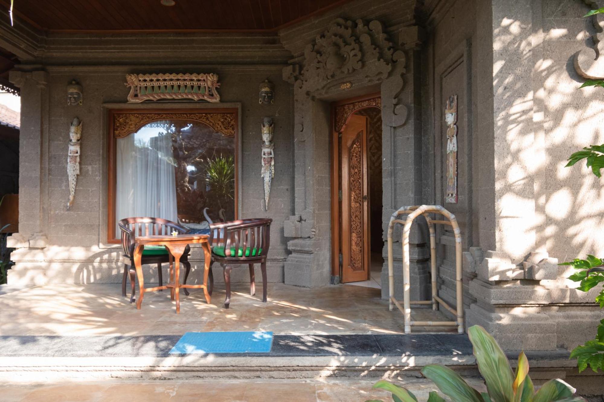 Bungalow Geringsing Candi Dasa  Luaran gambar