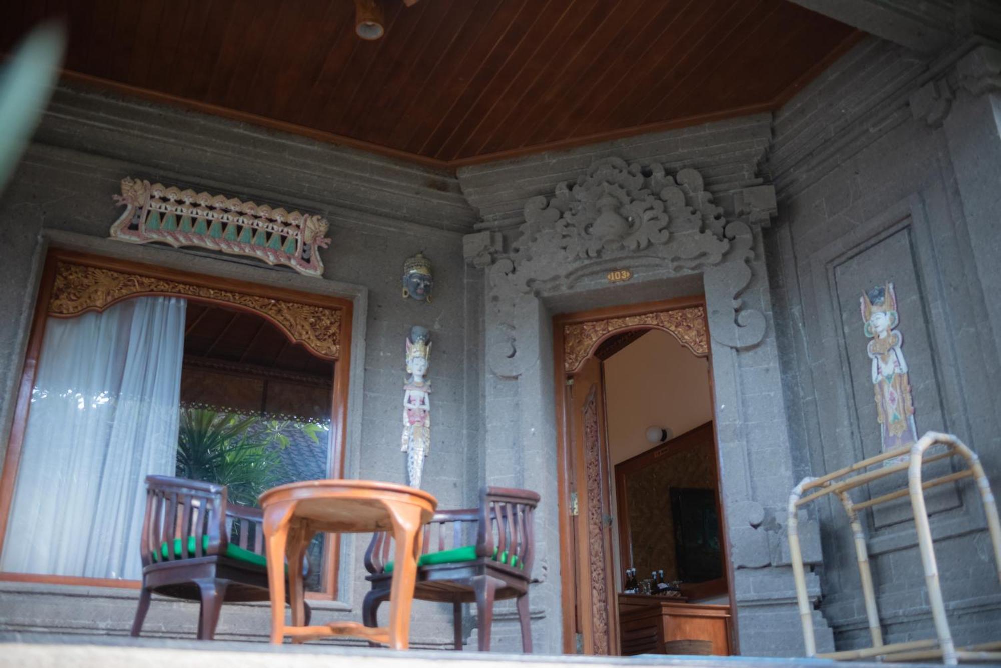 Bungalow Geringsing Candi Dasa  Luaran gambar